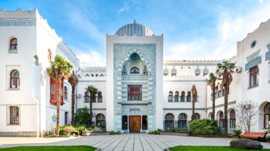 Корпус Первый